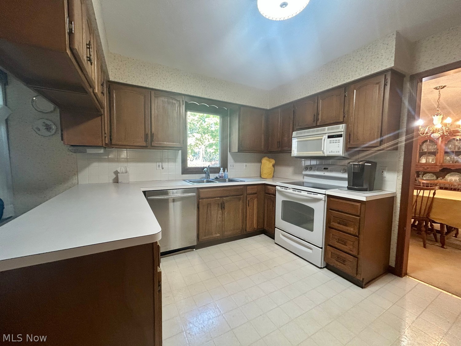 32696 Surrey Lane Avon Lake OH 44012