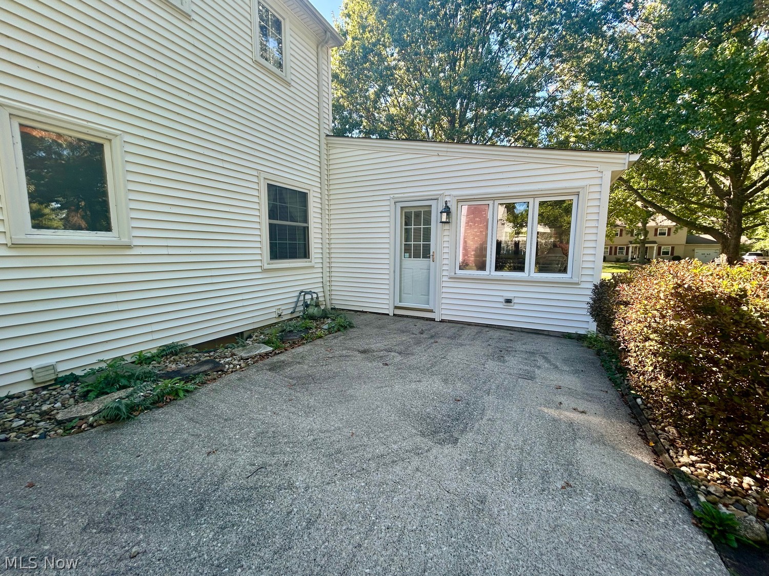 32696 Surrey Lane Avon Lake OH 44012