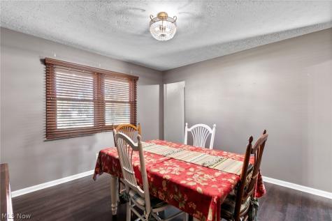 437 Farr Avenue Wadsworth OH 44281