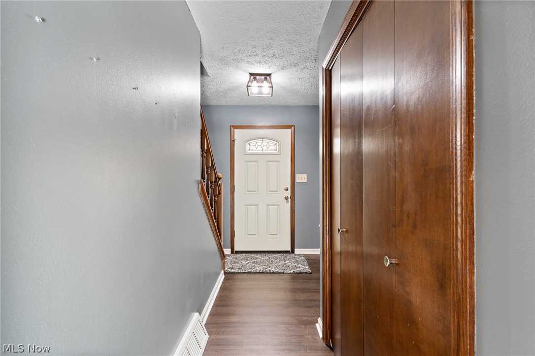437 Farr Avenue Wadsworth OH 44281
