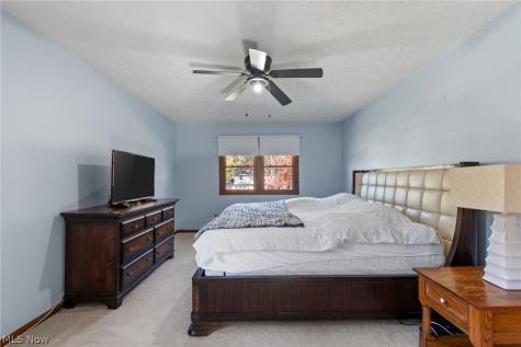 437 Farr Avenue Wadsworth OH 44281