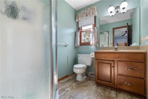 437 Farr Avenue Wadsworth OH 44281