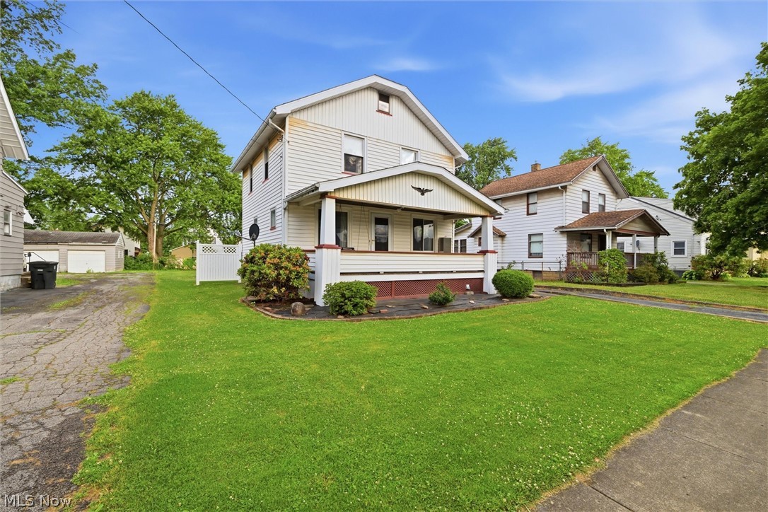 556 Belvedere Avenue SE Warren OH 44483