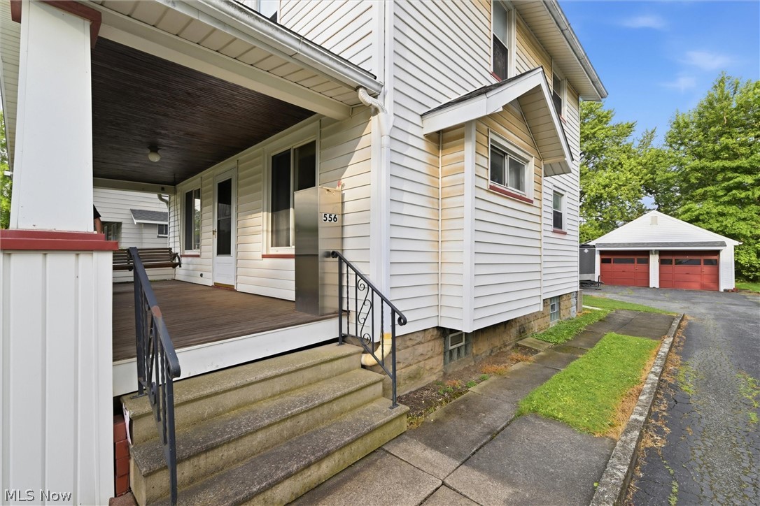 556 Belvedere Avenue SE Warren OH 44483