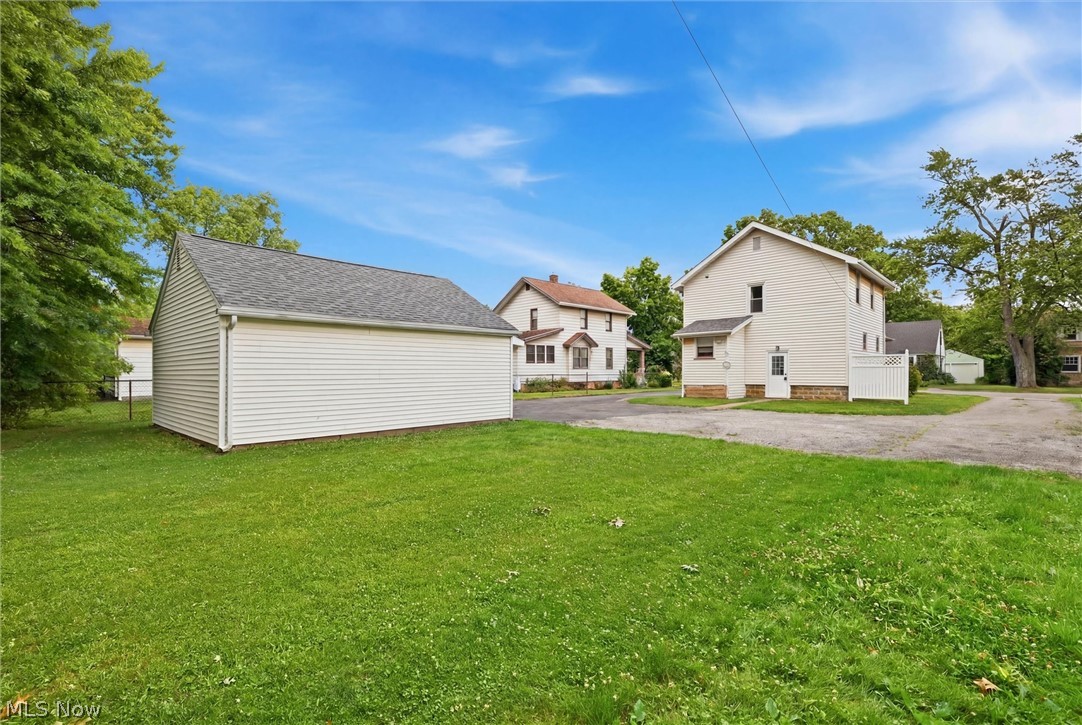556 Belvedere Avenue SE Warren OH 44483