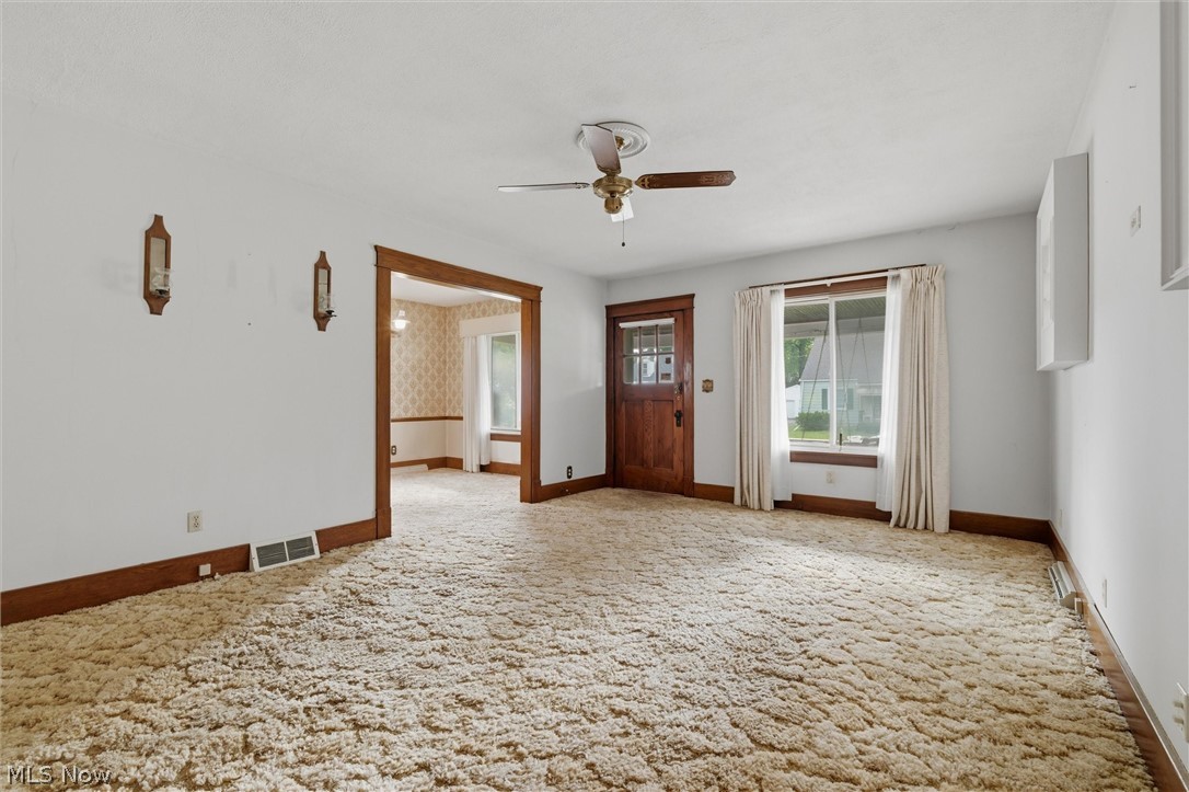 556 Belvedere Avenue SE Warren OH 44483