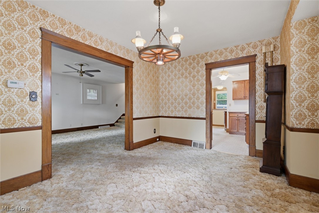 556 Belvedere Avenue SE Warren OH 44483