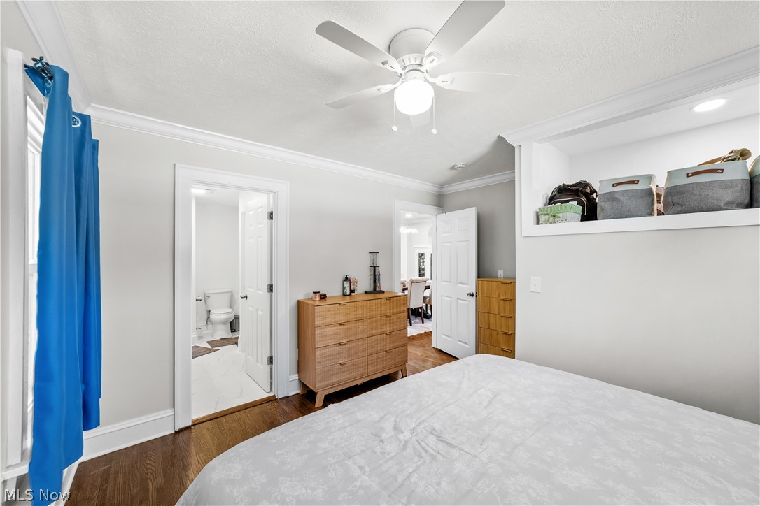 560 Elmwood Road Bay Village OH 44140