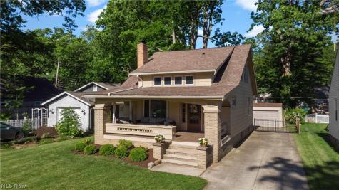 560 Elmwood Road Bay Village OH 44140