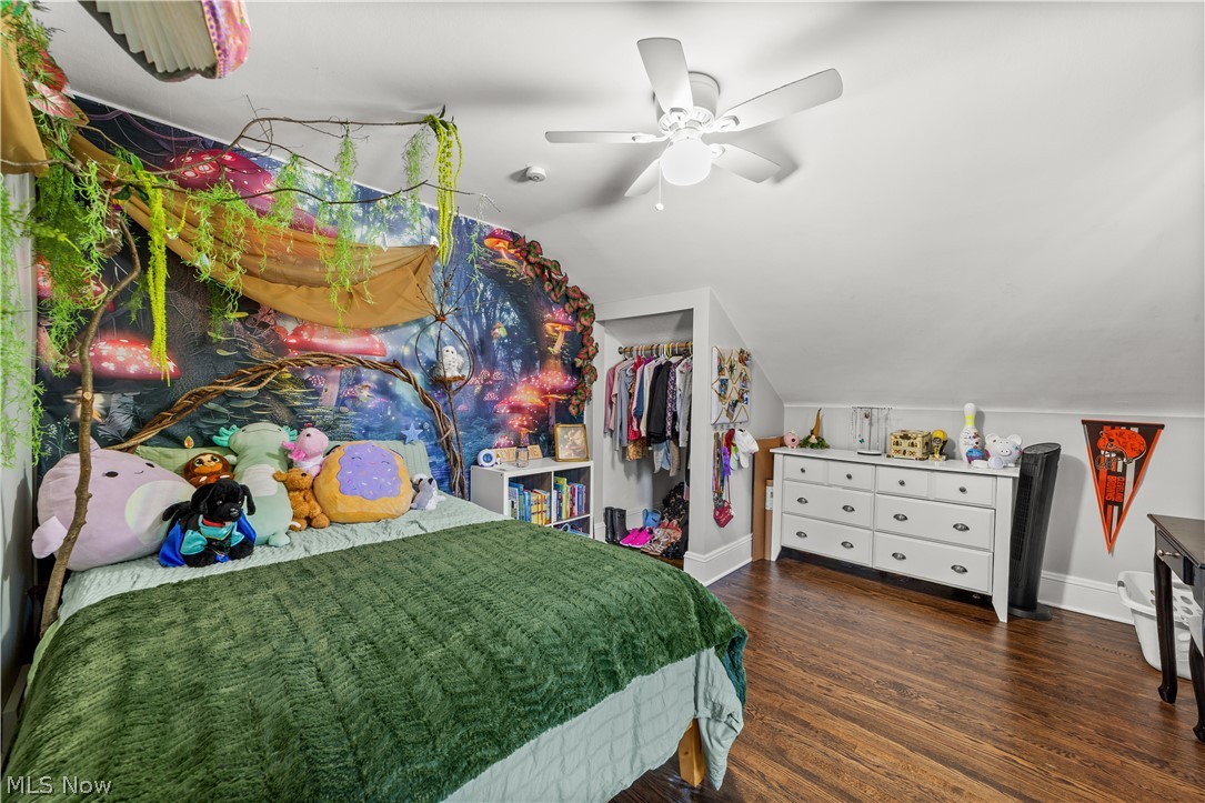 560 Elmwood Road Bay Village OH 44140