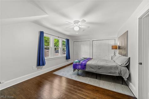 560 Elmwood Road Bay Village OH 44140