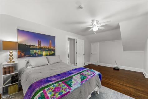 560 Elmwood Road Bay Village OH 44140