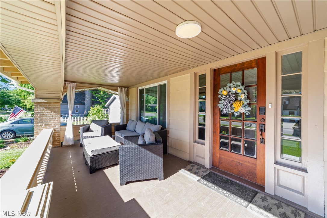 560 Elmwood Road Bay Village OH 44140