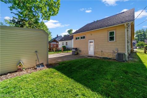 560 Elmwood Road Bay Village OH 44140