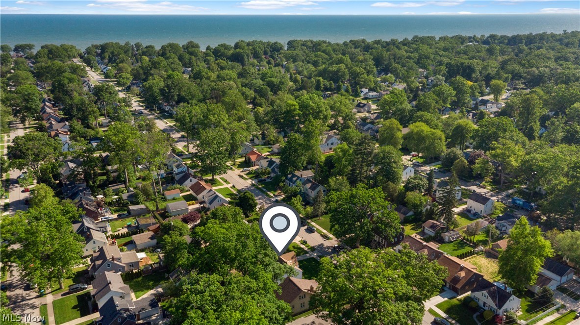 560 Elmwood Road Bay Village OH 44140
