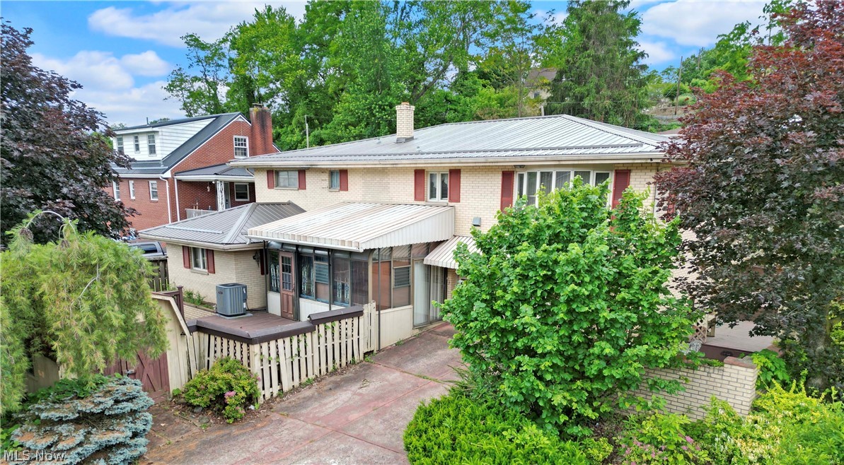 408 Garfield Avenue Steubenville OH 43952