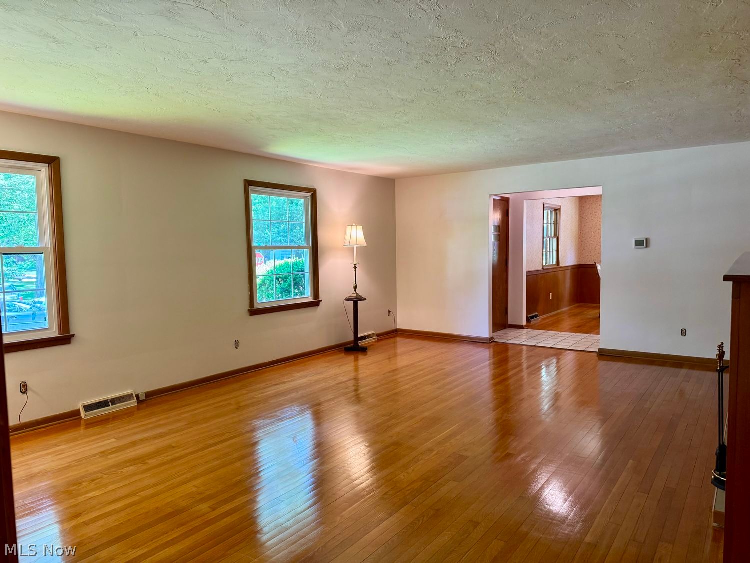 359 Yale Avenue Elyria OH 44035