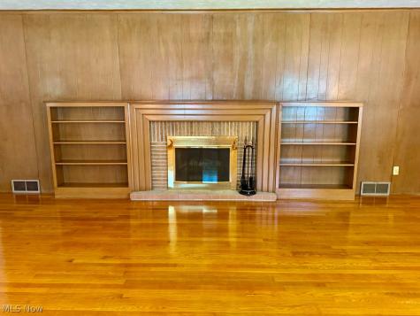 359 Yale Avenue Elyria OH 44035