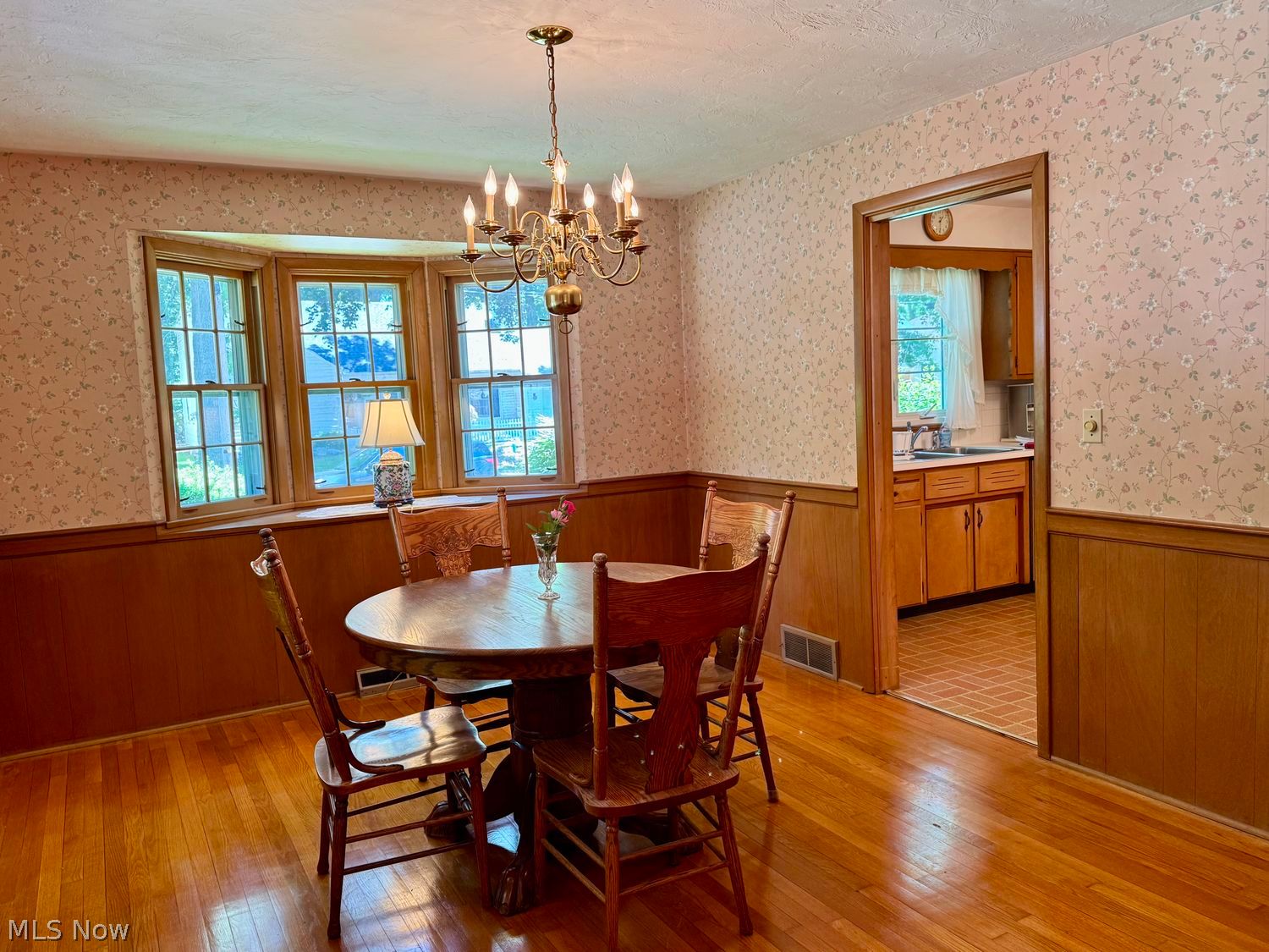 359 Yale Avenue Elyria OH 44035
