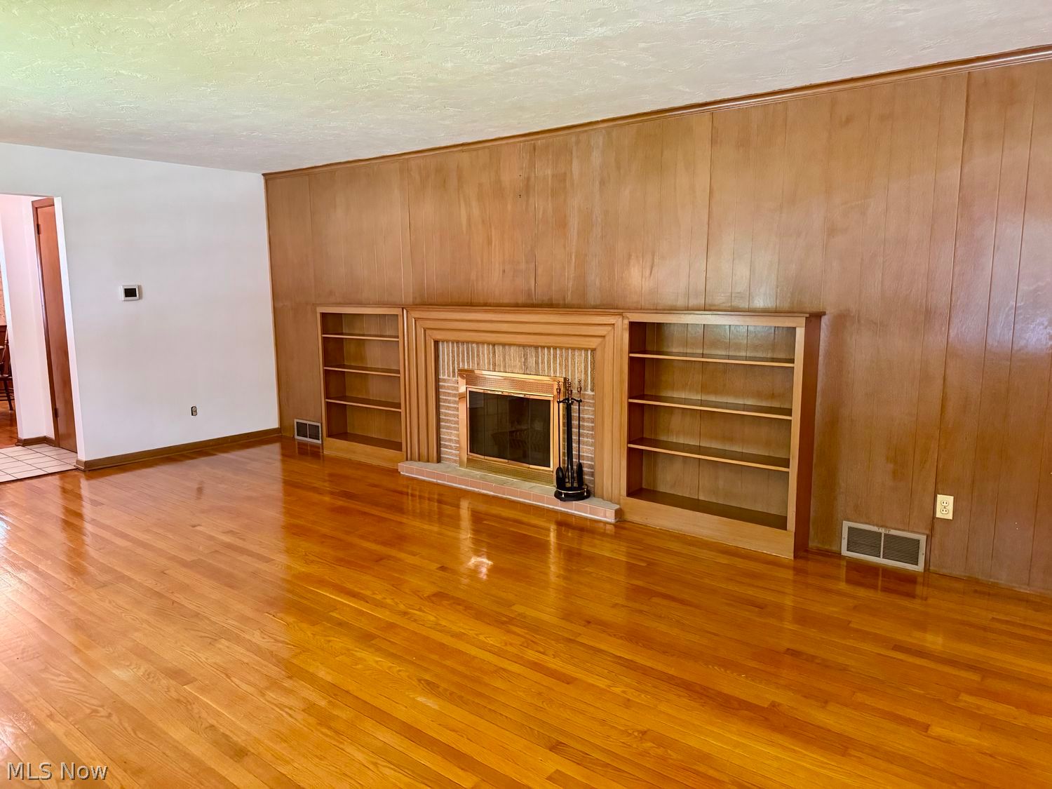 359 Yale Avenue Elyria OH 44035