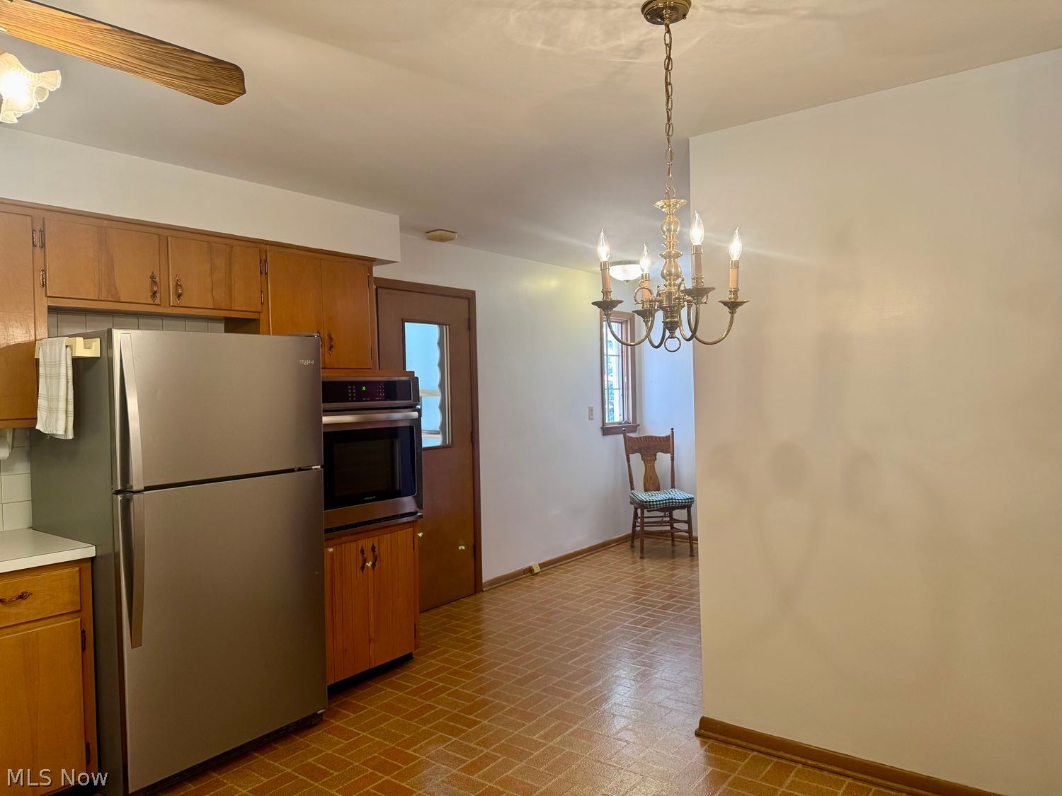359 Yale Avenue Elyria OH 44035