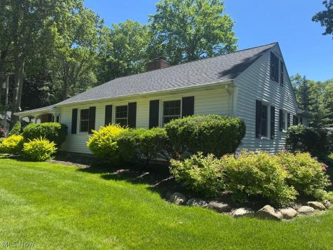 359 Yale Avenue Elyria OH 44035