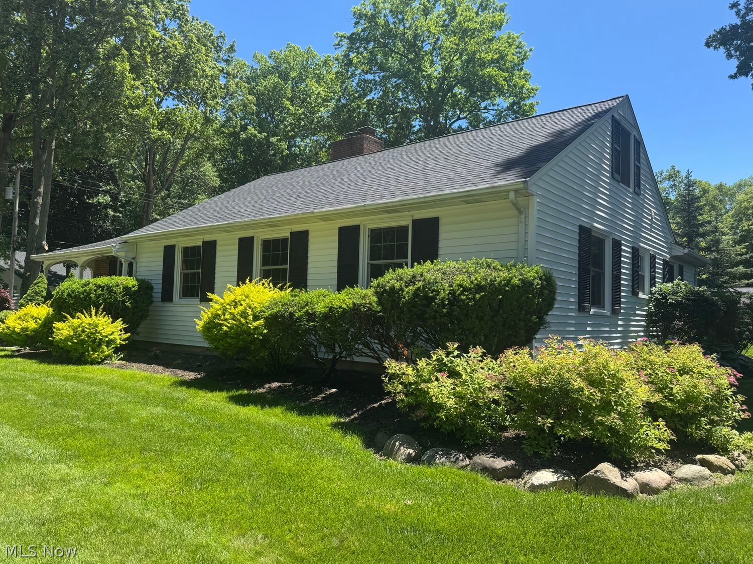 359 Yale Avenue Elyria OH 44035