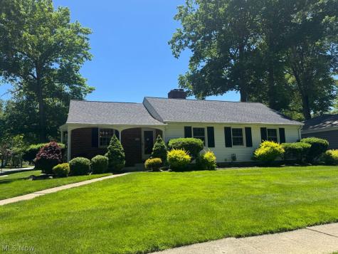 359 Yale Avenue Elyria OH 44035