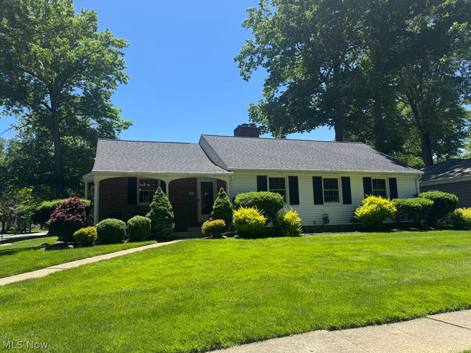 359 Yale Avenue Elyria OH 44035
