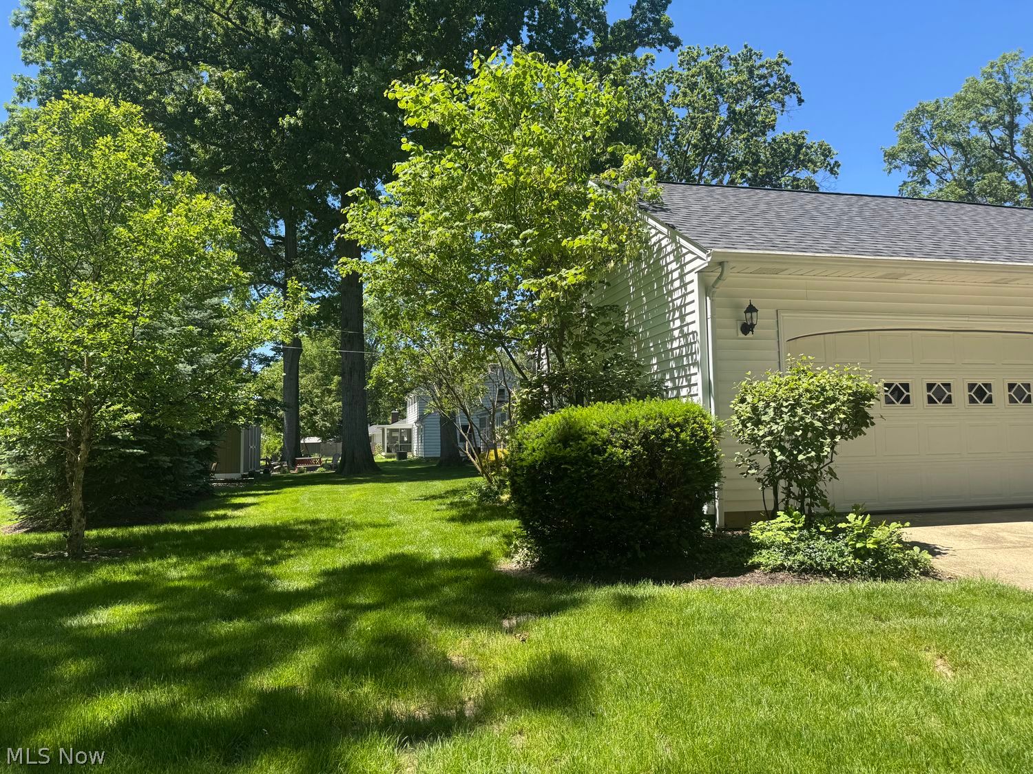359 Yale Avenue Elyria OH 44035