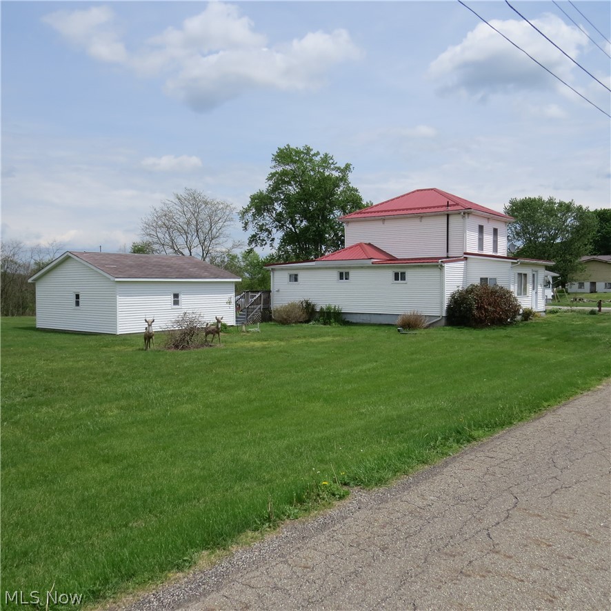 22 Maple Hill Road Salineville OH 43945