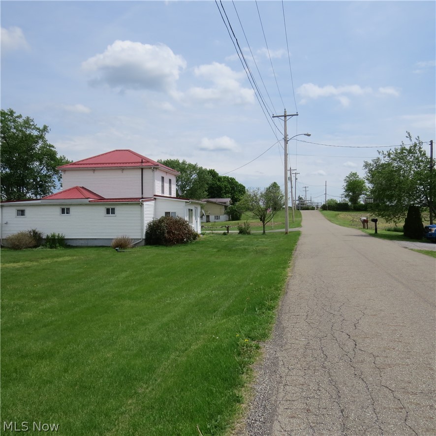 22 Maple Hill Road Salineville OH 43945