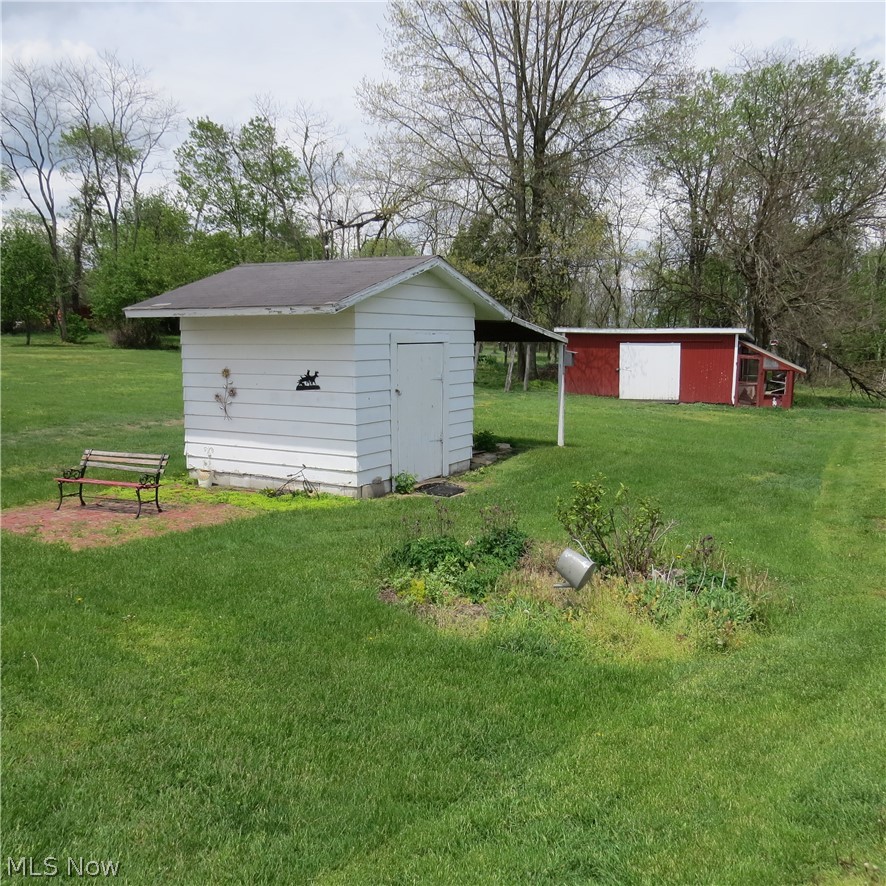 22 Maple Hill Road Salineville OH 43945