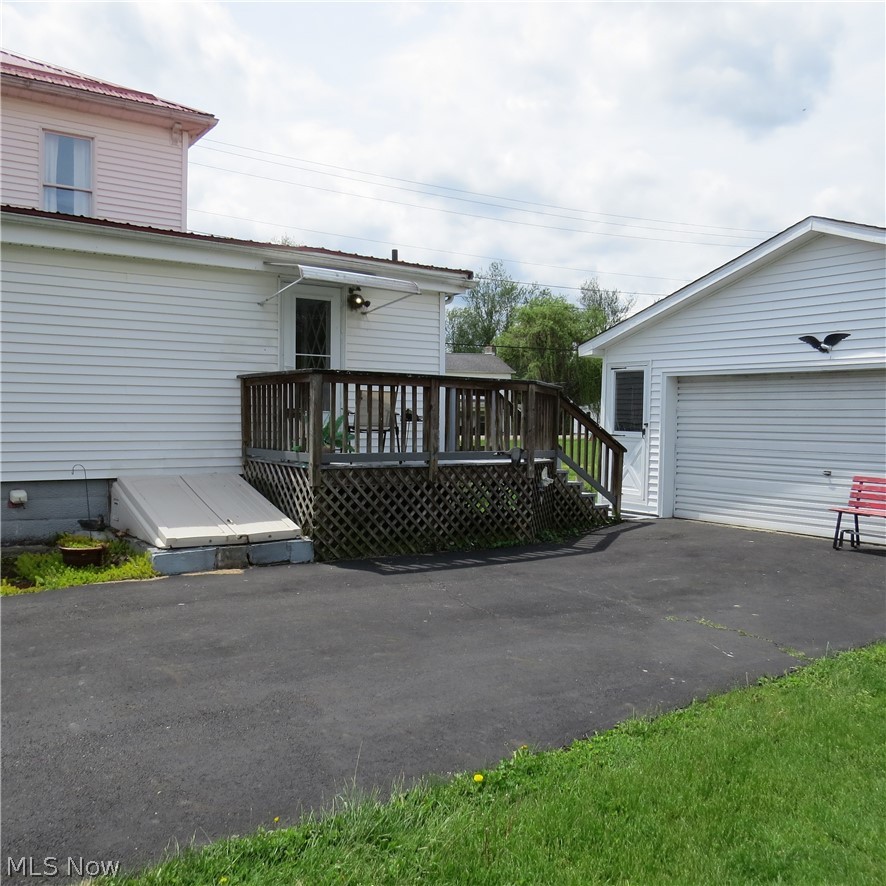 22 Maple Hill Road Salineville OH 43945