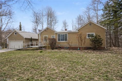 154 May Avenue Northfield OH 44067
