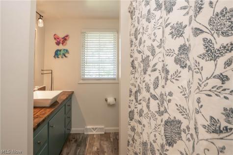 4029 Bel Air Avenue NW Canton OH 44718