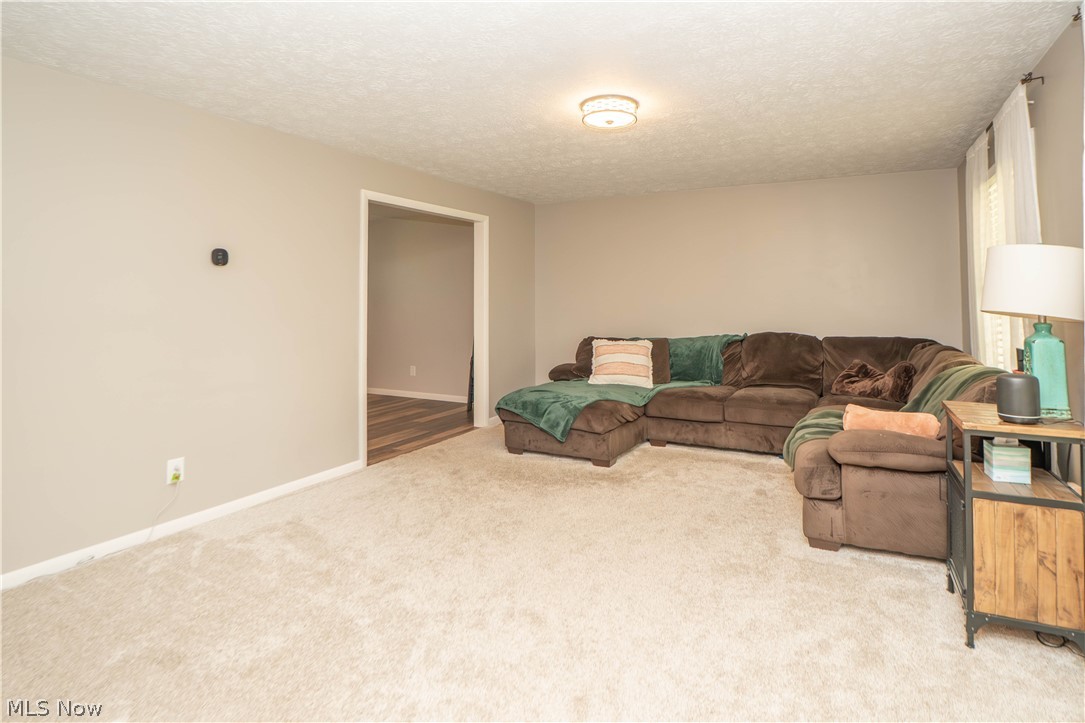 4029 Bel Air Avenue NW Canton OH 44718