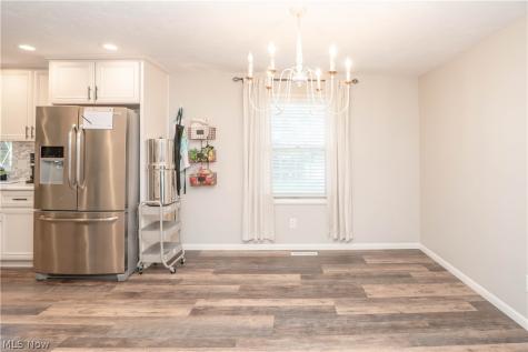 4029 Bel Air Avenue NW Canton OH 44718