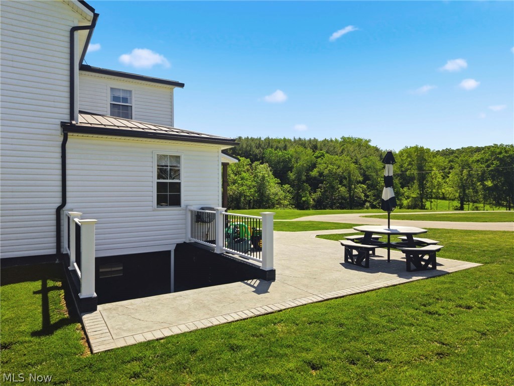 62417 Salem Road Salesville OH 43778