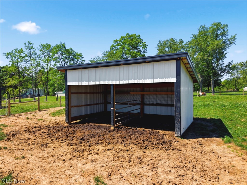 62417 Salem Road Salesville OH 43778