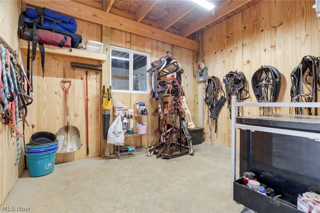62417 Salem Road Salesville OH 43778