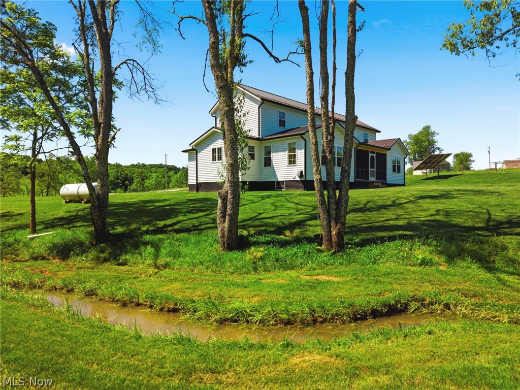 62417 Salem Road Salesville OH 43778