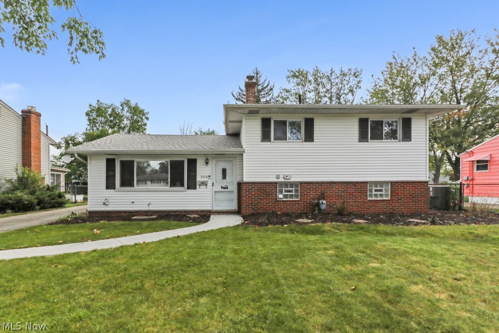 5713 Vickie Lane Bedford Heights OH 44146