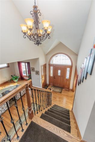 2502 Morning Star Drive Hinckley OH 44233