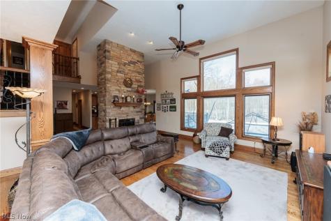 2502 Morning Star Drive Hinckley OH 44233
