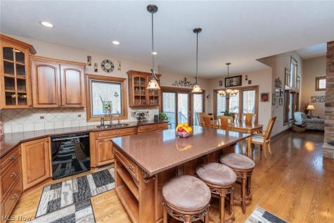2502 Morning Star Drive Hinckley OH 44233