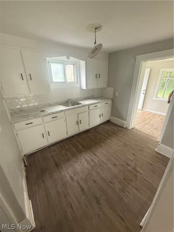 1406 Hart Street Akron OH 44306