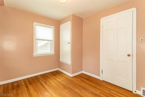 6106 Bradley Avenue Parma OH 44129