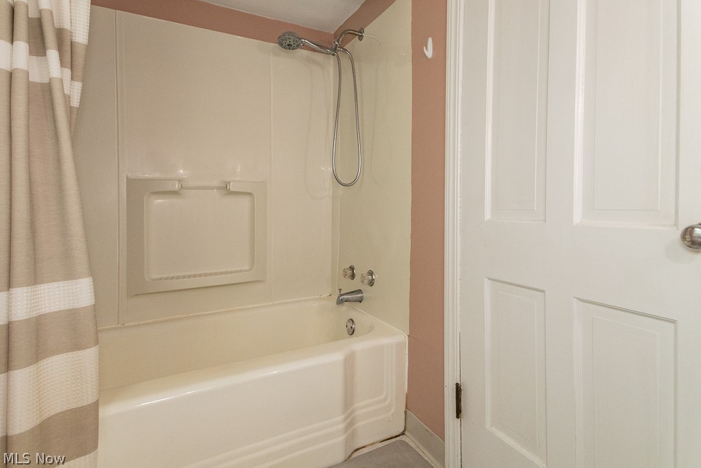 6106 Bradley Avenue Parma OH 44129