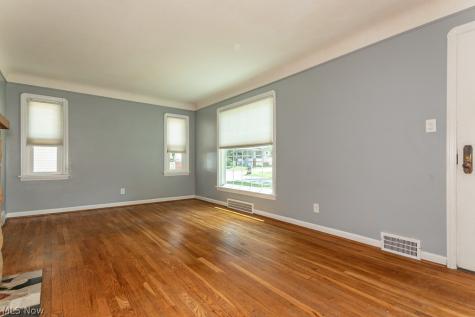 6106 Bradley Avenue Parma OH 44129